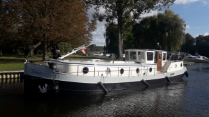 Harleyford Marina Living the Dream Piper Boats Luxemotor Class 55L Jangus Bespoke Designs